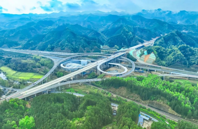 1747616292936592.jpg 06.jpg